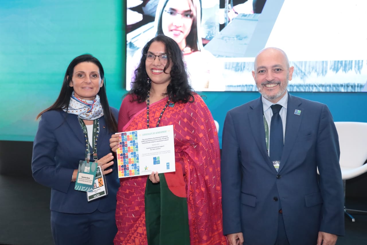 ইয়ুথ ফর ক্লাইমেট সম্মেলনে দেশের প্রতিনিধিত্ব করলেন মেরিটাইম ইউনিভার্সিটির নওশিন